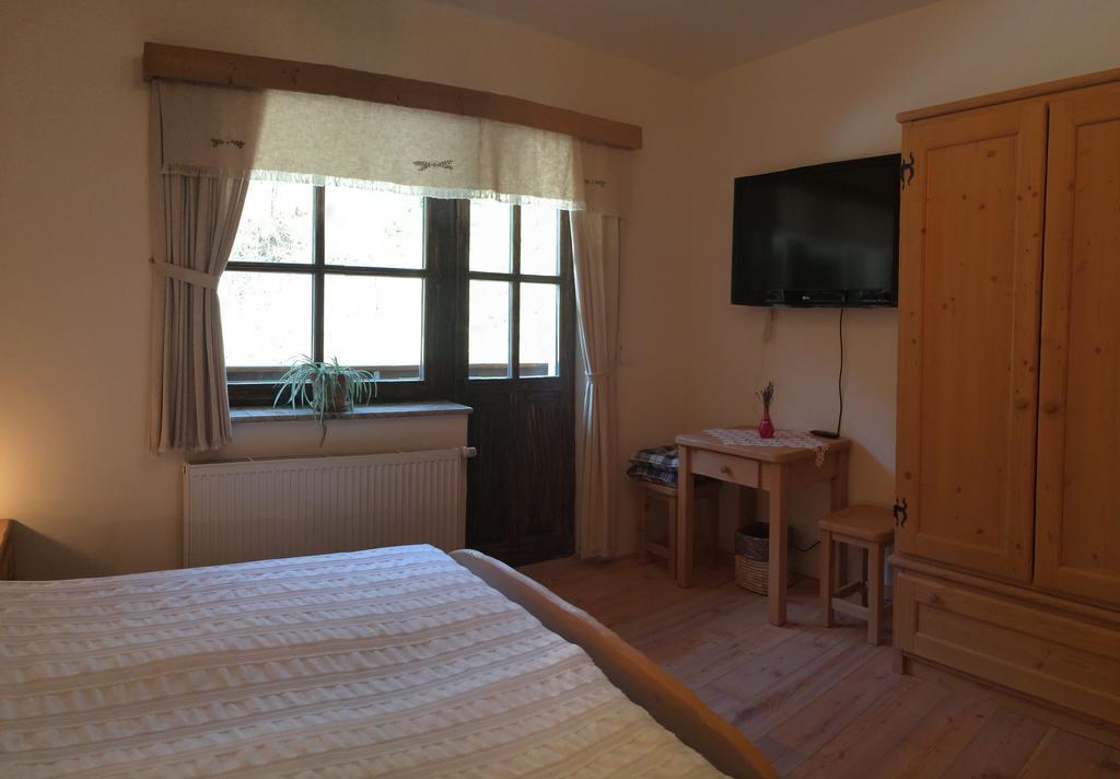 Apartments Pod Macesnovo Streho Solčava Pokój zdjęcie