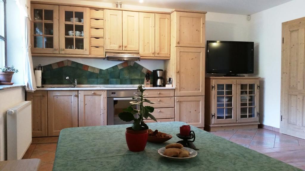 Apartments Pod Macesnovo Streho Solčava Pokój zdjęcie