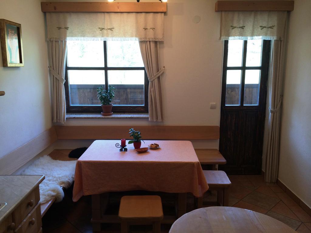 Apartments Pod Macesnovo Streho Solčava Pokój zdjęcie