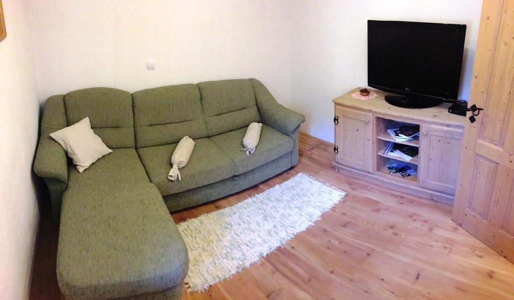 Apartments Pod Macesnovo Streho Solčava Pokój zdjęcie