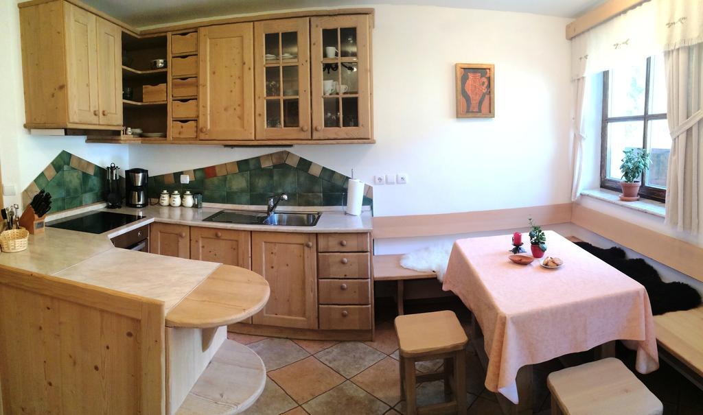 Apartments Pod Macesnovo Streho Solčava Pokój zdjęcie